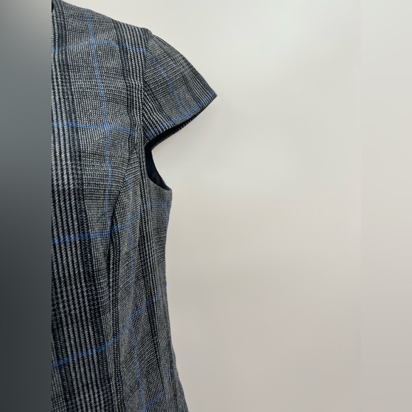 Banana Republic Plaid Lined Flounce Dress - Size 4 - Picture 4 of 4